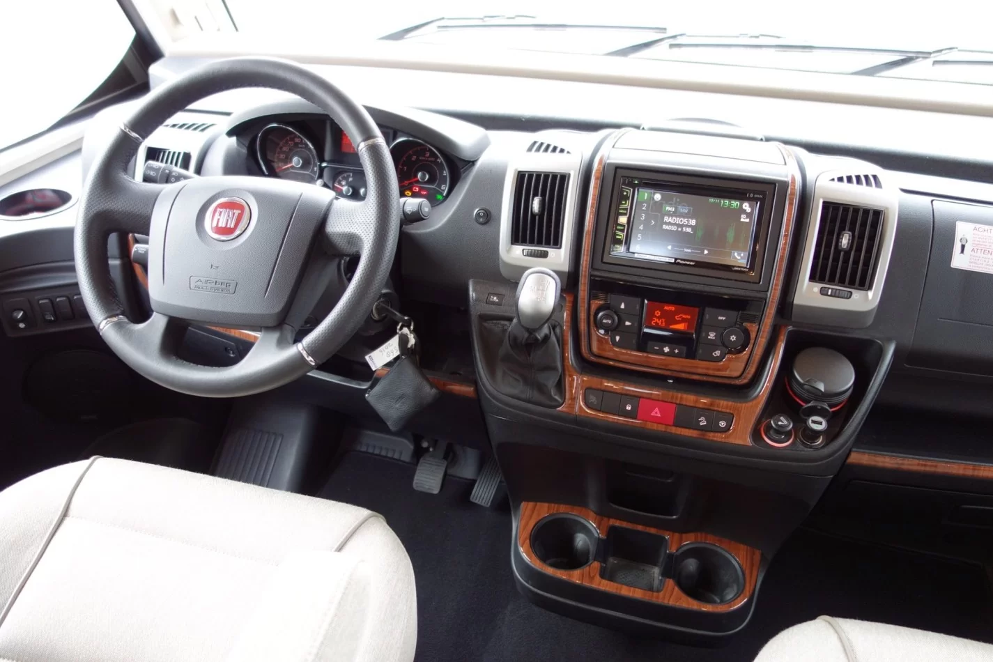 Súprava obloženia palubnej dosky Fiat Ducato 2014 3D interiéru 25 dielov - 1