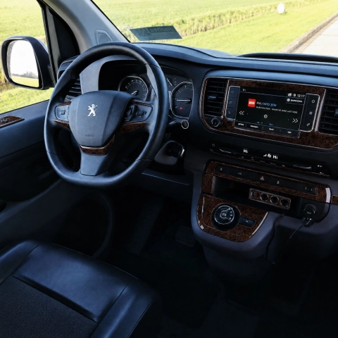 Vauxhall Vivaro (Generation III) 2019–Present 3D Sada Dekorov Interiéru Palubnej Dosky 20-dielna 2
