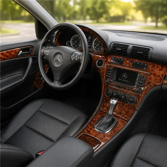 Mercedes Benz W203 C Class 2005-2007 kompletná sada, 4-dverové kupé, bez elektrických sedadiel 3D dekor palubnej dosky