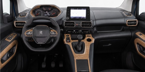 Peugeot Partner: 3D dekor palubnej dosky od 2018